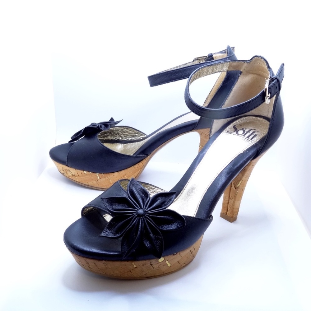 Sofft Heels Black and cork with Gold highlights Size 7.5 - HOLIDAY SALE!